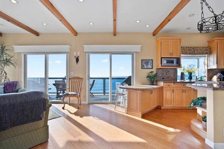 Oceanfront Rio Del Mar Retreat with Panoramic Views - Aptos, California