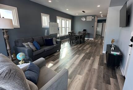 Quiet Chicago Getaway Near Portage Park - Chicago, Illinois