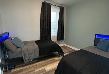 Quiet Chicago Getaway Near Portage Park - Chicago, Illinois