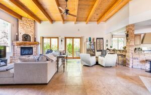 Elevated Red Rock Retreat with Trail Access - Sedona, Arizona