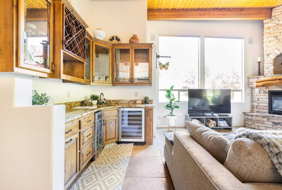 Elevated Red Rock Retreat with Trail Access - Sedona, Arizona