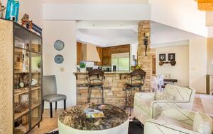 Elevated Red Rock Retreat with Trail Access - Sedona, Arizona