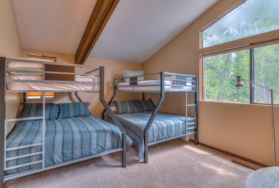 Spacious Sunriver Retreat Near the Deschutes River - Sunriver, Oregon