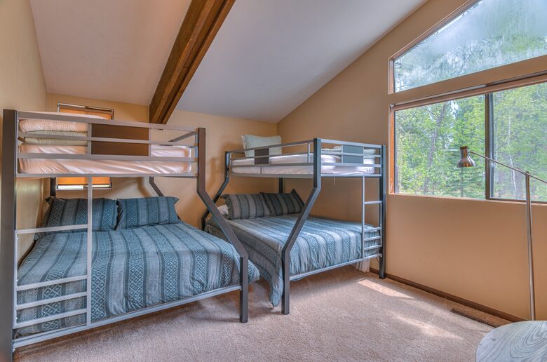 Spacious Sunriver Retreat Near the Deschutes River - Sunriver, Oregon