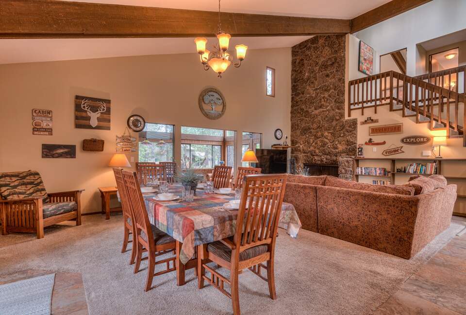 Spacious Sunriver Retreat Near the Deschutes River - Sunriver, Oregon