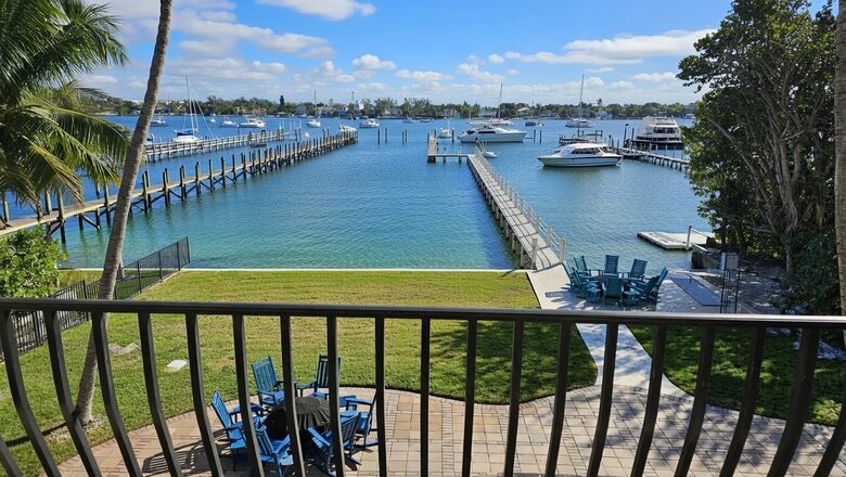 Grand Six-Bedroom Estate on Florida’s Intracoastal - Lantana, Florida