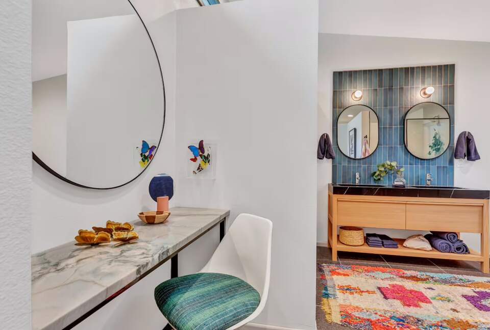 Iconic Mid-Century Escape in Fredericksburg’s Historic Core - Fredericksburg, Texas