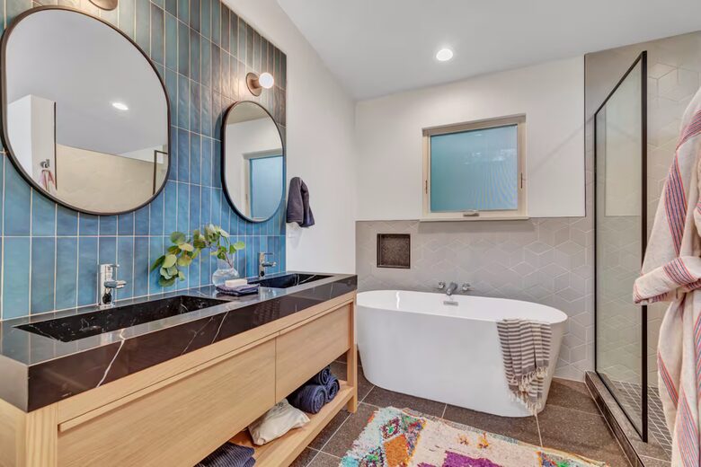 Iconic Mid-Century Escape in Fredericksburg’s Historic Core - Fredericksburg, Texas