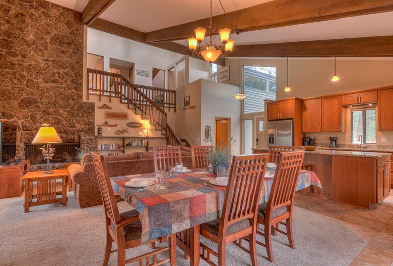 Spacious Sunriver Retreat Near the Deschutes River - Sunriver, Oregon