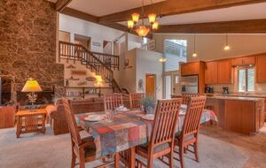 Spacious Sunriver Retreat Near the Deschutes River - Sunriver, Oregon