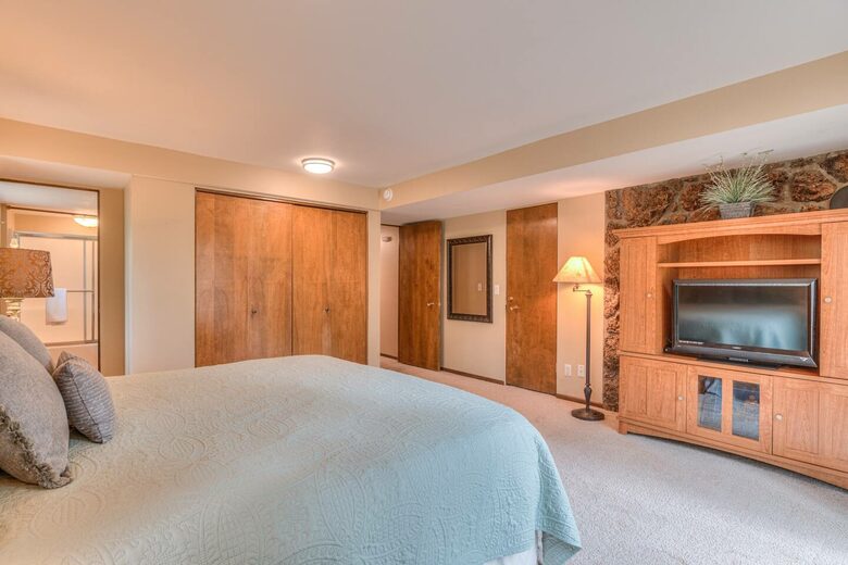 Spacious Sunriver Retreat Near the Deschutes River - Sunriver, Oregon