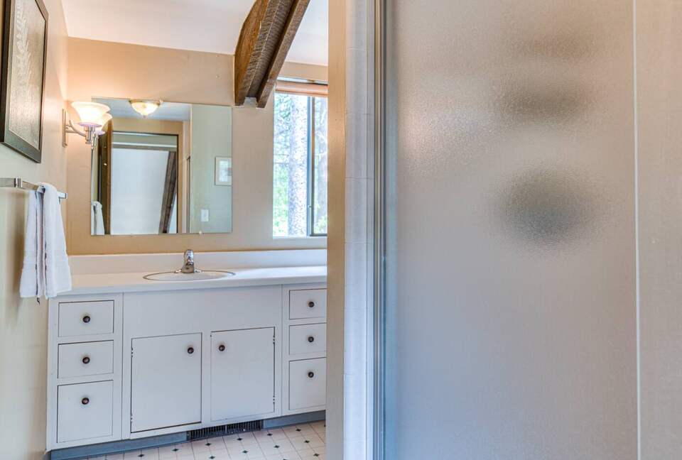 Spacious Sunriver Retreat Near the Deschutes River - Sunriver, Oregon