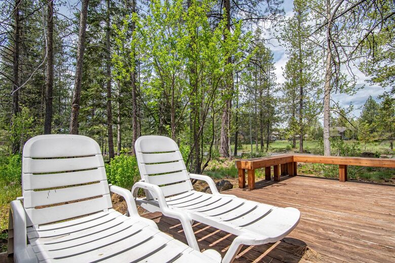 Spacious Sunriver Retreat Near the Deschutes River - Sunriver, Oregon