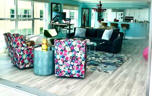 Newly updated beach front condo on the best shelling beach in Florida - Sanibel, Florida