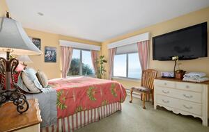 Oceanfront Rio Del Mar Retreat with Panoramic Views - Aptos, California