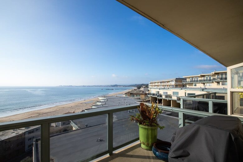 Oceanfront Rio Del Mar Retreat with Panoramic Views - Aptos, California