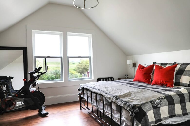 Restored 150-Year-Old Farmhouse at Stemple Creek Ranch - Tomales, California