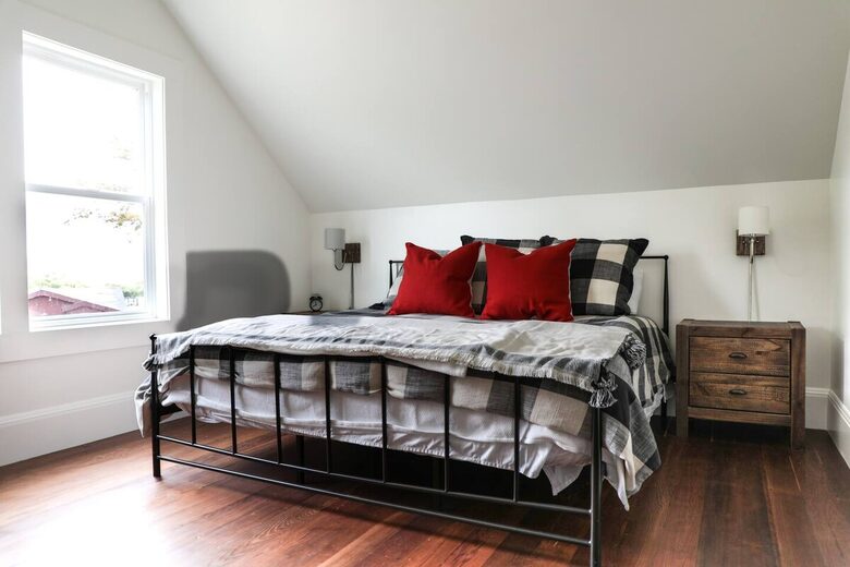 Restored 150-Year-Old Farmhouse at Stemple Creek Ranch - Tomales, California