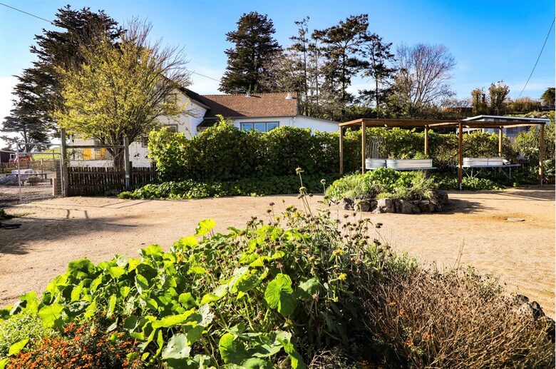 Restored 150-Year-Old Farmhouse at Stemple Creek Ranch - Tomales, California