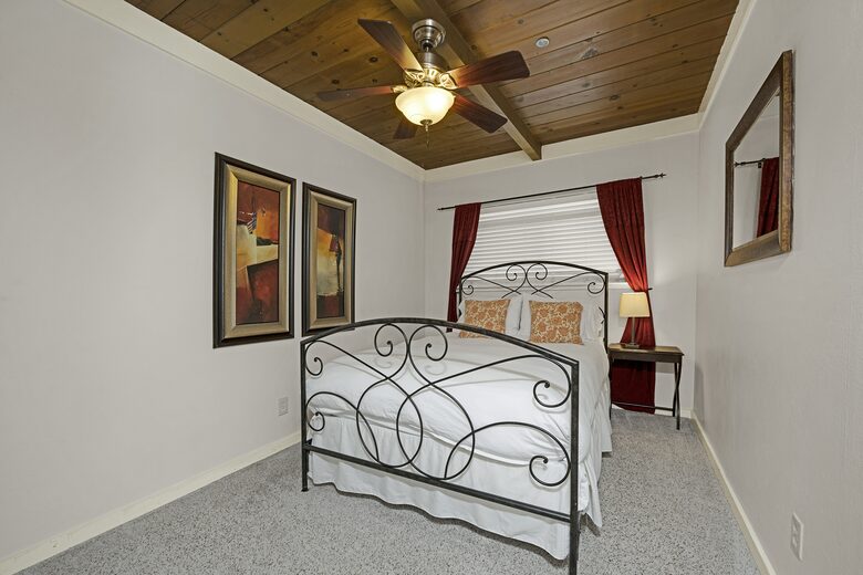 River View Lodge on the Russian River - Healdsburg, California