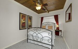 River View Lodge on the Russian River - Healdsburg, California