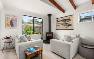 Beach House on the South Coast - Manyana, Australia