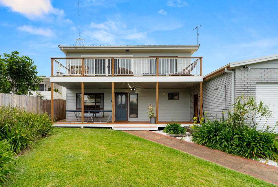 Beach House on the South Coast - Manyana, Australia