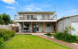 Beach House on the South Coast - Manyana, Australia