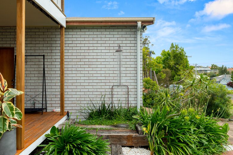 Beach House on the South Coast - Manyana, Australia