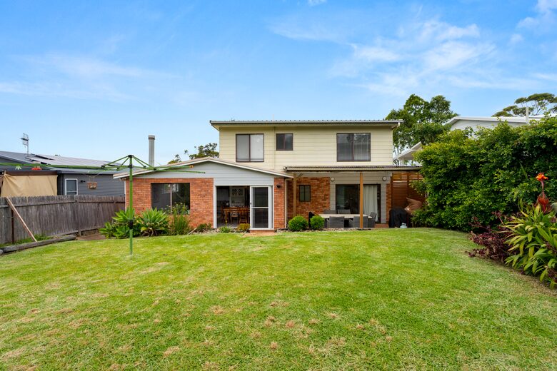 Beach House on the South Coast - Manyana, Australia