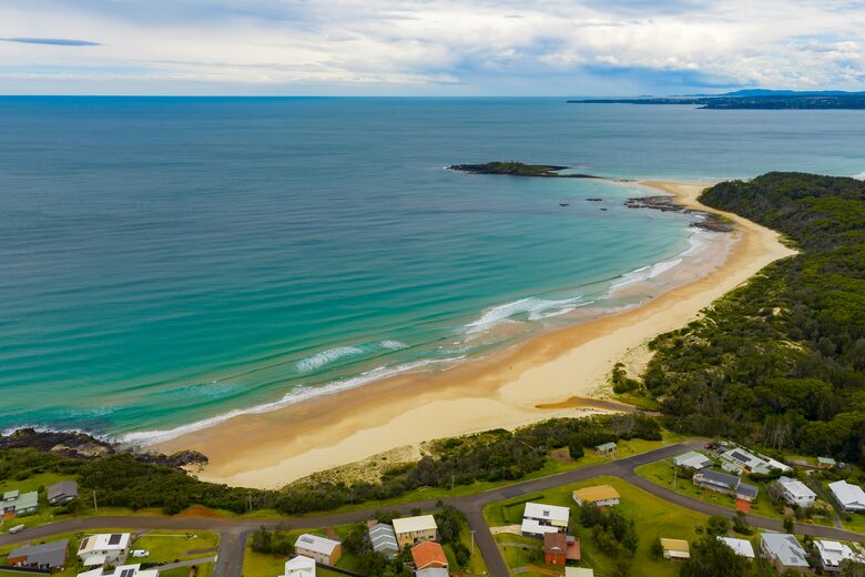Beach House on the South Coast - Manyana, Australia