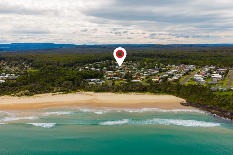 Beach House on the South Coast - Manyana, Australia