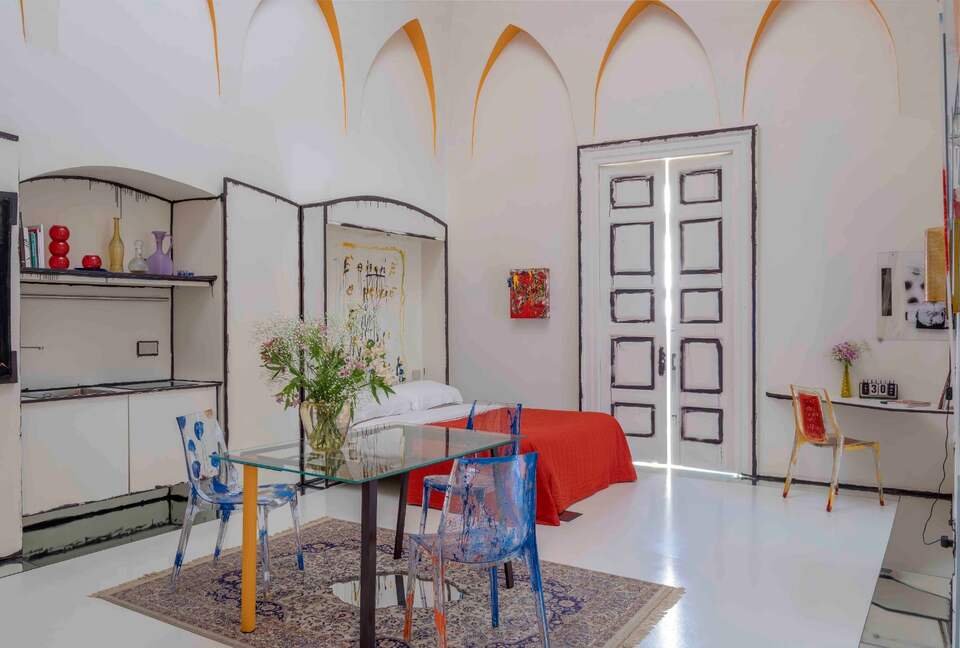 An Artistic Residence in a Historic Palazzo - Altamura, Italy