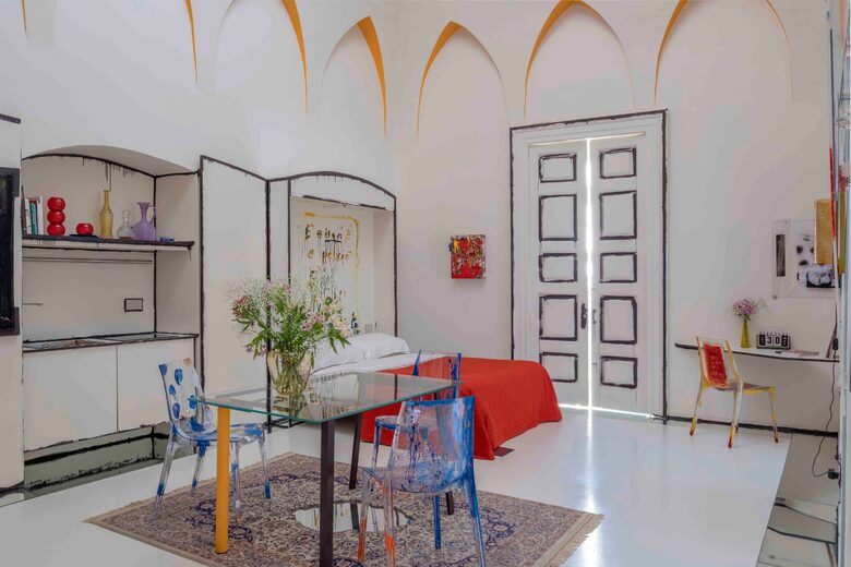 An Artistic Residence in a Historic Palazzo - Altamura, Italy