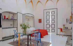 An Artistic Residence in a Historic Palazzo - Altamura, Italy