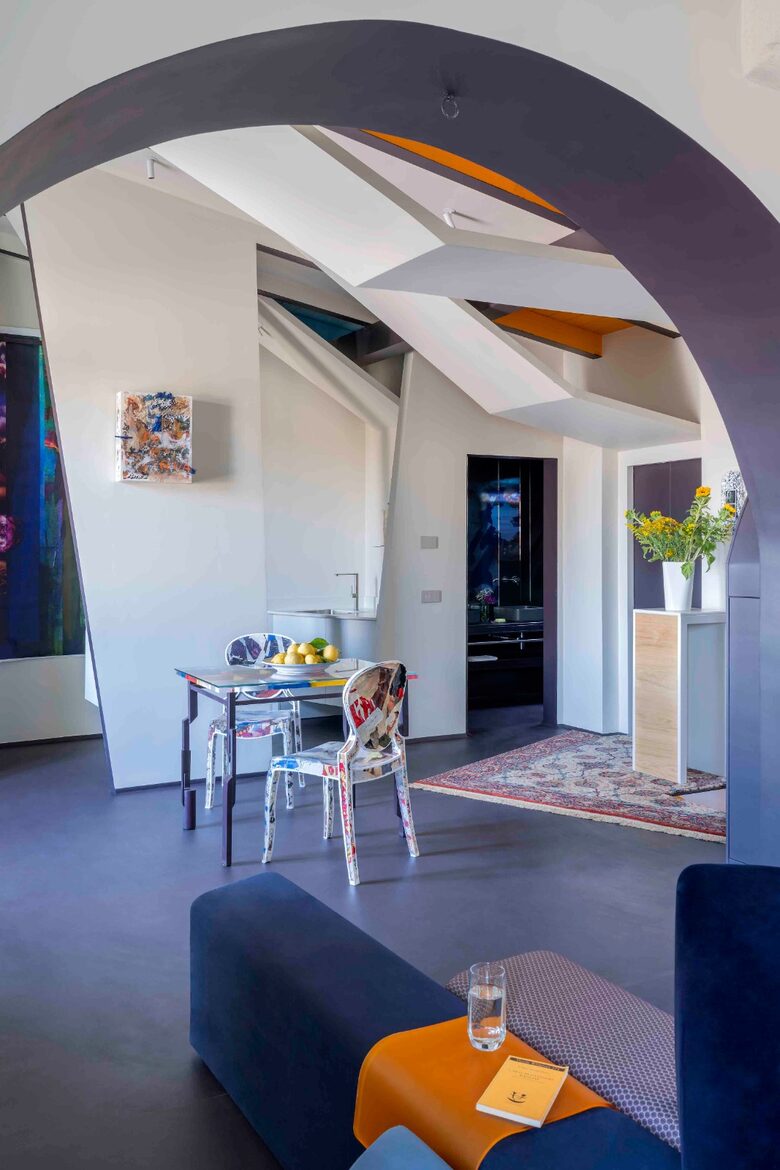 An Artistic Residence in a Historic Palazzo - Altamura, Italy