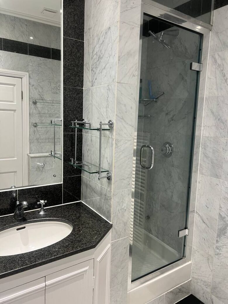 An Exceptional Chelsea Residence with Rooftop Terrace - London, United Kingdom