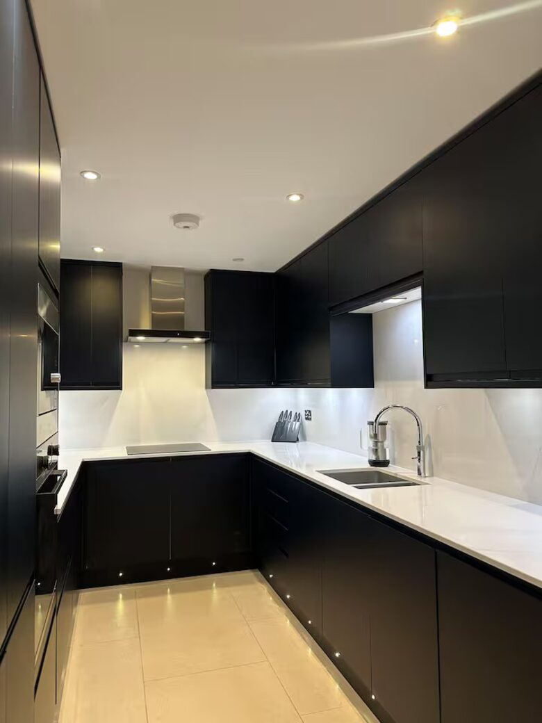 An Exceptional Chelsea Residence with Rooftop Terrace - London, United Kingdom