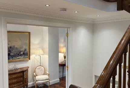 An Exceptional Chelsea Residence with Rooftop Terrace - London, United Kingdom