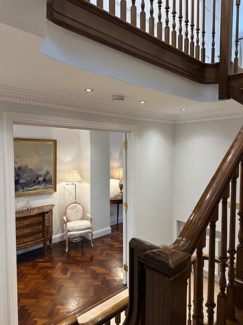 An Exceptional Chelsea Residence with Rooftop Terrace - London, United Kingdom