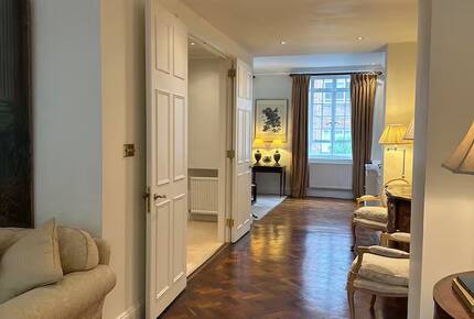 An Exceptional Chelsea Residence with Rooftop Terrace - London, United Kingdom