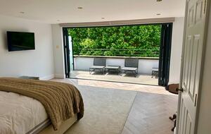 An Exceptional Chelsea Residence with Rooftop Terrace - London, United Kingdom