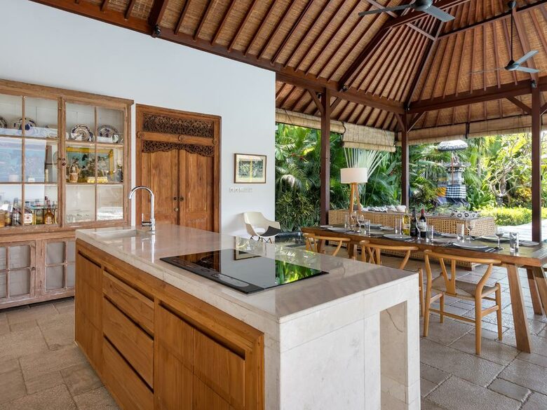 An Architect-Designed Tropical Sanctuary in Seminyak - Seminyak, Indonesia