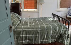 Elegant Charleston Retreat in the Historic District - Charleston, South Carolina