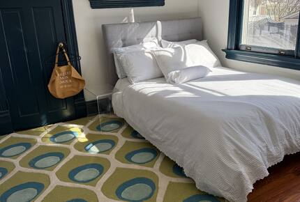 Elegant Charleston Retreat in the Historic District - Charleston, South Carolina