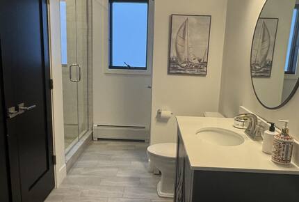 Waterfront Coastal Retreat on Barnegat Bay - Brick, New Jersey