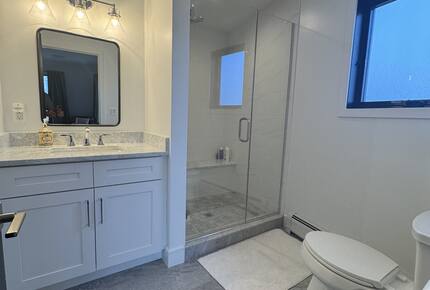 Waterfront Coastal Retreat on Barnegat Bay - Brick, New Jersey