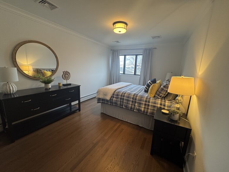 Waterfront Coastal Retreat on Barnegat Bay - Brick, New Jersey