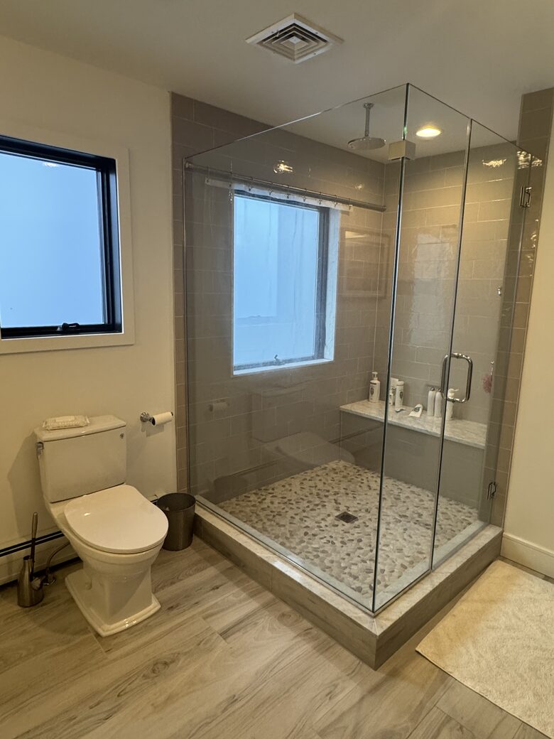 Waterfront Coastal Retreat on Barnegat Bay - Brick, New Jersey