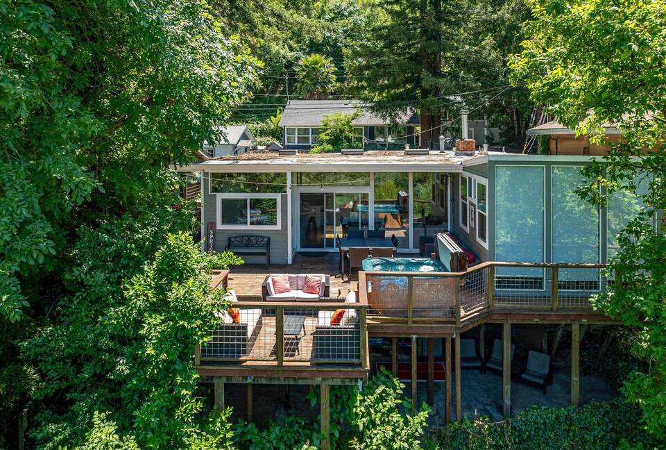 River View Lodge on the Russian River - Healdsburg, California